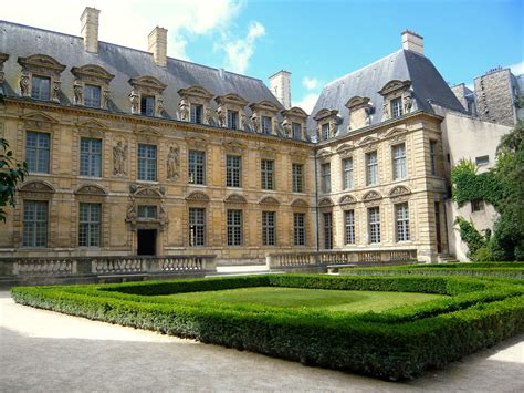 Visite guidée du quartier du Marais à Paris - Un guide à Paris