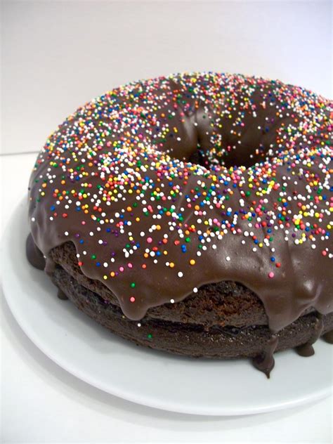 Brooke Bakes : Chocolate Donut Cake