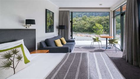 Top 10 New Zealand Beach Resorts For A Great Beach Vacation!