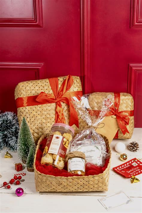 Christmas Hampers - New Year Hampers | PaxelMarket