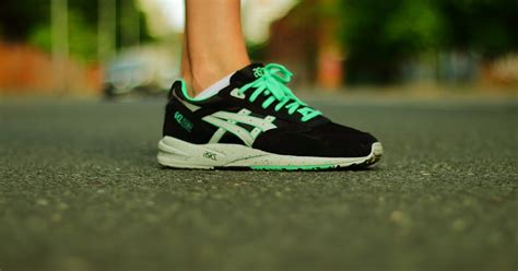 apprehend the hype: Asics Gel Saga - Black / Mint