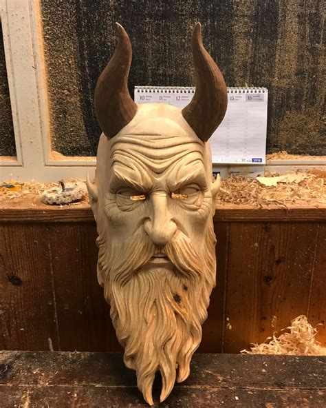 Pin by Андрій Дрейк on Ідея | Wood carving art, Krampus mask, Celtic ...