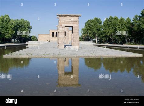 Madrid, Parque del Oeste, Templo de Debod Stock Photo - Alamy