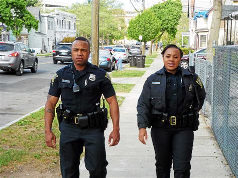 Police foot patrols gaining public trust in New Haven