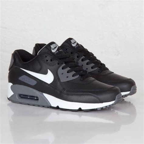 Nike Air Max 90 Essential - 537384-012 - Sneakersnstuff | sneakers ...