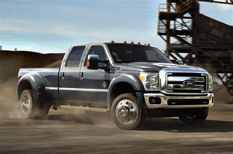 2015 Ford F-Series Super Duty First Look - Truck Trend