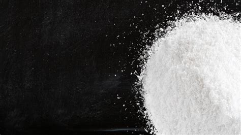 Titanium dioxide: E171 no longer considered safe when used as a food additive - e-safefood