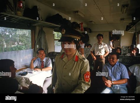 Chinese police 1980s hi-res stock photography and images - Alamy