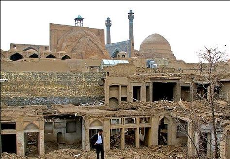 Hamedan Municipality Pressured to Restore Ancient Structures | Financial Tribune