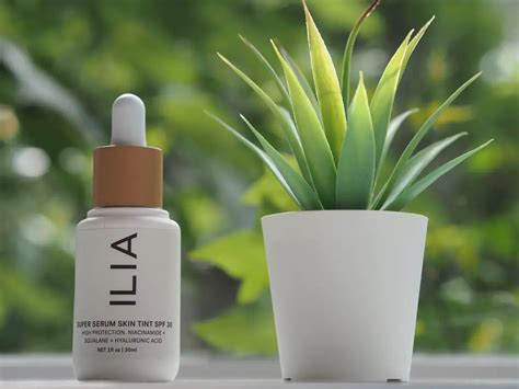 ILIA Super Serum Skin Tint SPF30 | British Beauty Blogger