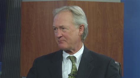 Lincoln Chafee weighs presidential bid as Libertarian