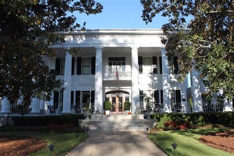 Southern Stays: 1842 Inn Bed and Breakfast - This Is My South