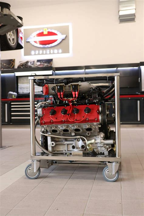 FERRARI F40 ENGINE - 1,000KM FROM NEW