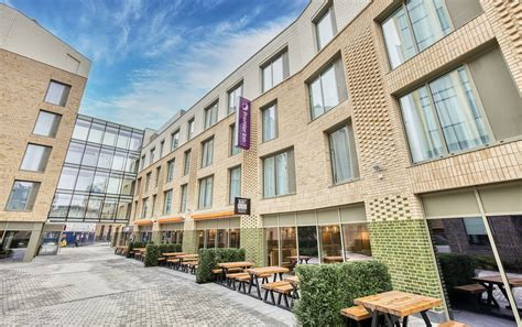 PREMIER INN LONDON SOUTHWARK (SOUTHWARK STATION) HOTEL - Updated 2024 Reviews, Photos & Prices