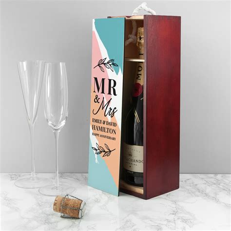 Personalised Wedding Wine Box - GiftsMart