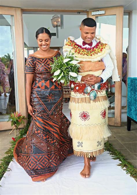 Fijian wedding 🤍🌺 | Traditional outfits, Culture clothing, Polynesian dress