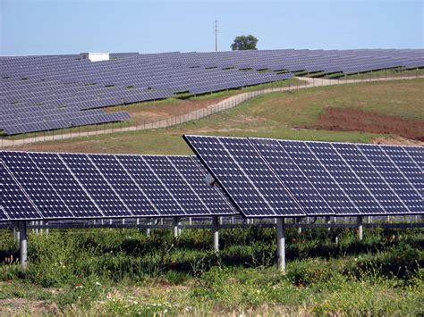 File:SolarPowerPlantSerpa.jpg - Wikipedia