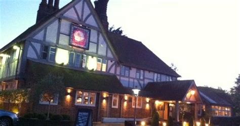 Tudor Rose in Coulsdon | Pub in Coulsdon, CR5