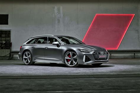 First Look: 2020 Audi RS 6 Avant | Driving