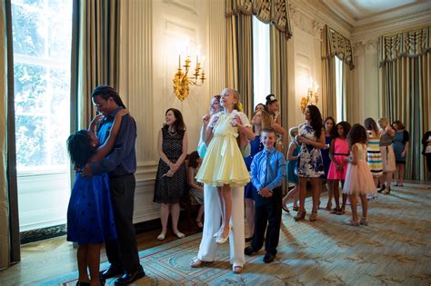 File:Kids State Dinner - State Dining Room White House 2015.jpeg - Wikimedia Commons
