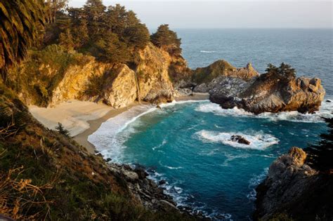 Pfeiffer Beach Big Sur - Famous Purple Sand Beach