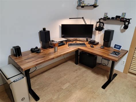 Been wanting an L shaped desk for over 10 years. Finally decided bite ...