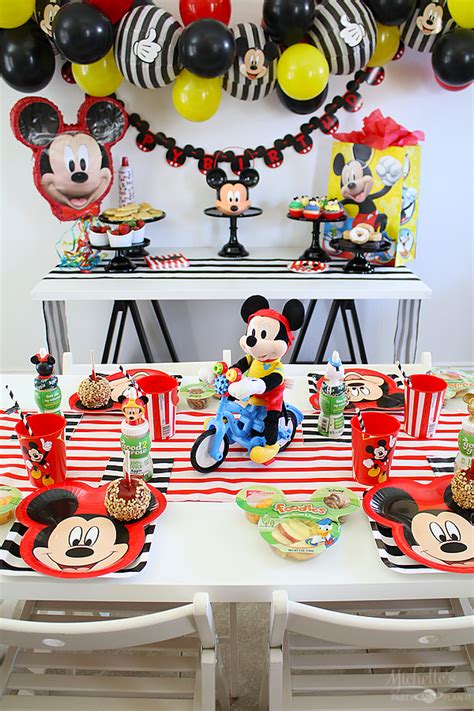 Mickey Mouse Birthday Party Table Setup | Brokeasshome.com