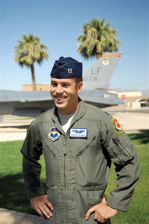 Luke captain to fly with Thunderbirds > Luke Air Force Base > Article Display