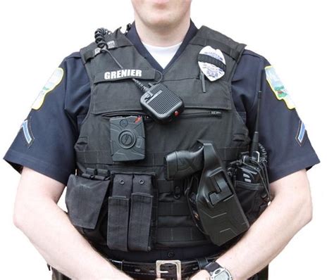 Load-Bearing Vests Migrate from Troops to Cops | Military.com