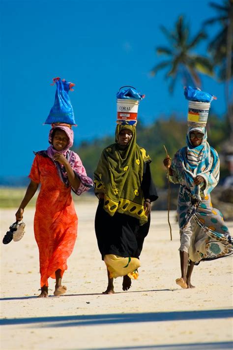 3 Ladies by Mario Moreno / 500px | Zanzibar, People of the world, African people