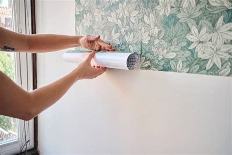 Best Peel-and-Stick Wallpaper Installation Tips & Tricks | Apartment ...