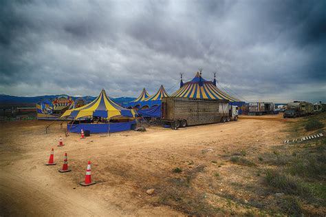 Circus Behind the Scenes - Bob Eckert Photography