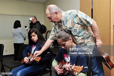 Patrick Henry Elementary School Photos and Premium High Res Pictures - Getty Images