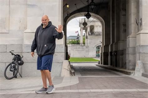 John Fetterman can now wear shorts on the Senate floor after dress code change