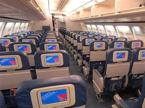 New Seats Fit More People In Planes - Business Insider