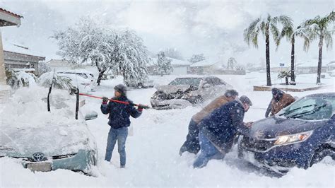 Snow Emergency in California! Blizzard and Snowfall hit Los Angeles, USA - YouTube