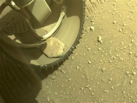 NASA’s Mars Perseverance Rover Picks Up an Unwanted Hitchhiker | www.universereal.com
