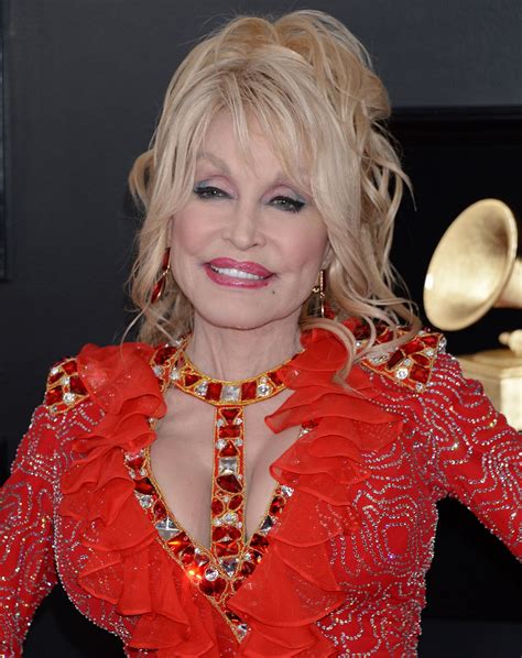 Dolly Parton – 2019 Grammy Awards • CelebMafia