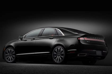 2015 Lincoln MKZ Black Label Bows at Pebble Beach