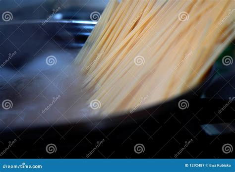 Boiling pasta stock image. Image of boiling, salt, spaghetti - 1292487