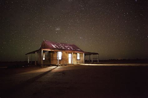 16 Fascinating Photos Of Outback Ghost Towns Around Australia