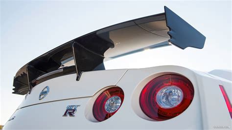 Nissan GT-R Nismo | 2015MY | Spoiler