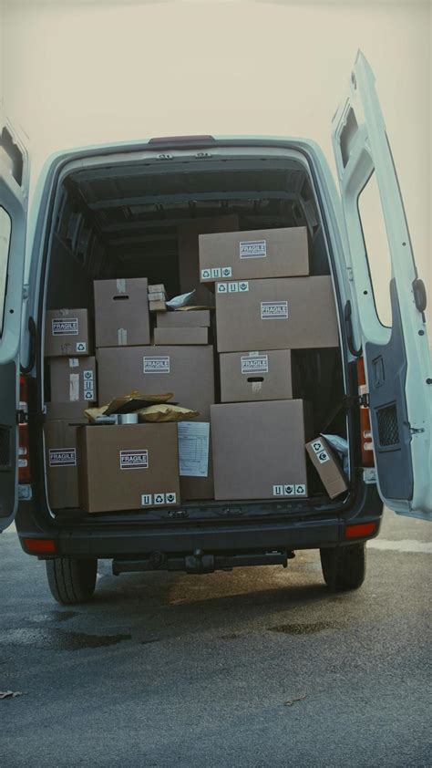 Delivery Truck Full of Boxes · Free Stock Video