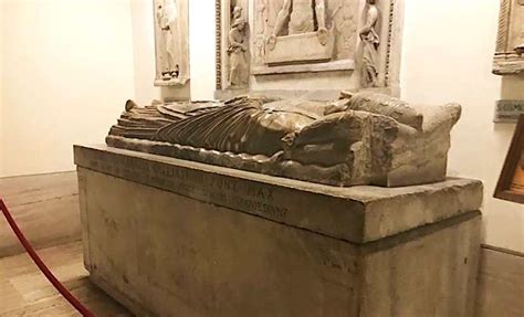 How To See St. Peter's Tomb in Vatican City - The Roman Guy