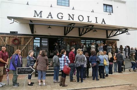 What To Expect When Visiting Chip And Joanna Gaines' Magnolia Market