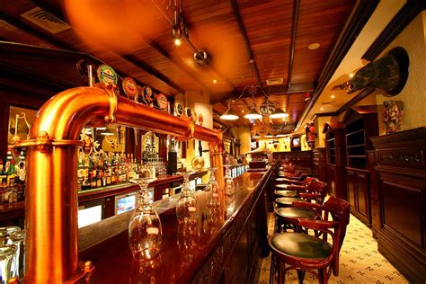 Dubai Nightlife: The 10 Best Bars and Clubs in Dubai