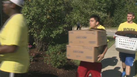 Students begin moving into Indiana University Southeast dorms