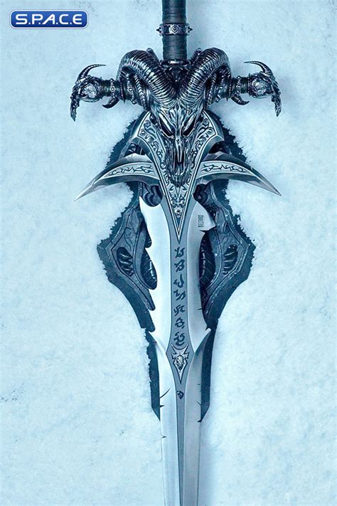 1:1 Frostmourne Sword Life-Size Replica (World of Warcraft)