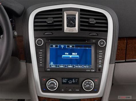 2007 Cadillac SRX: 22 Interior Photos | U.S. News