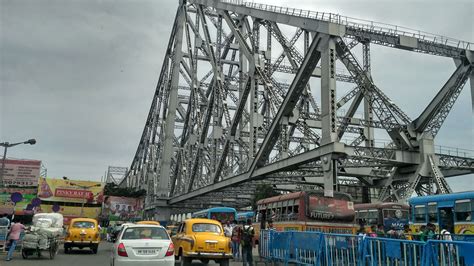 Howrah Bridge - History, Information, Built By, Architecture | Adotrip